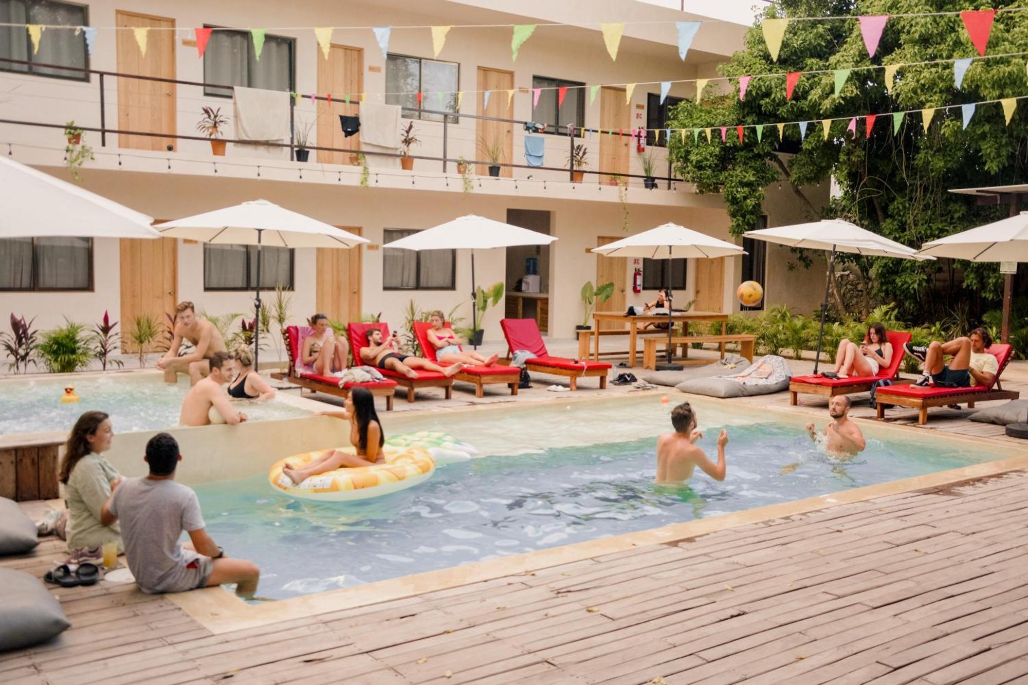 Che Valladolid Hostel & Bar Adults Only Exterior photo